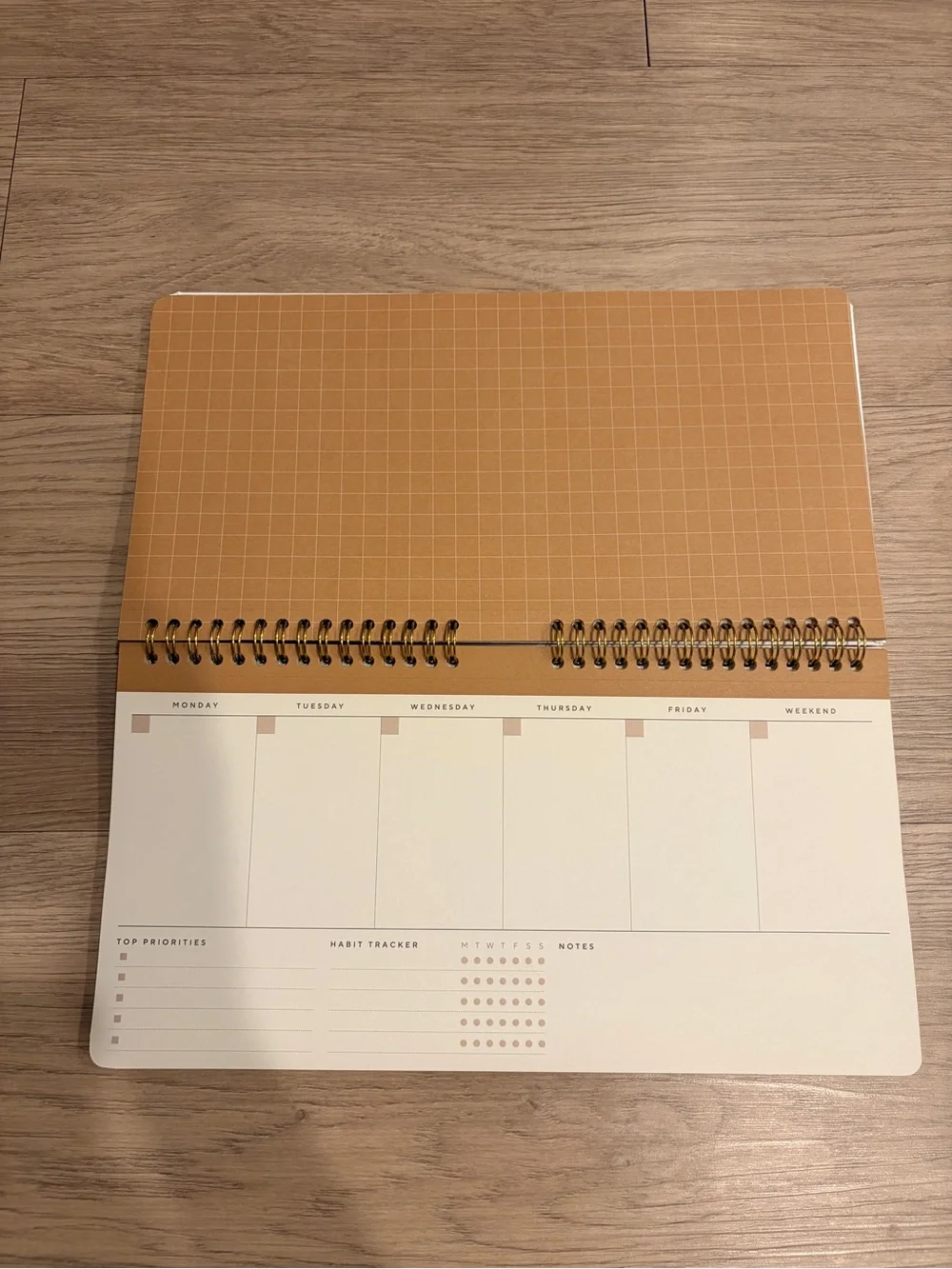 1-Year Undated Weekly Planner - Cream & Gold